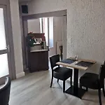 Le P'tit Bouchon Hotell