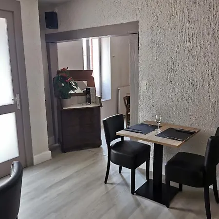 Le P'tit Bouchon Hotel