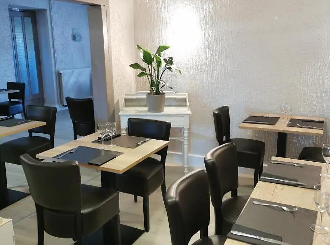 Le P'tit Bouchon Hotel